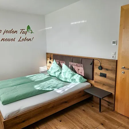 Reich Apartment